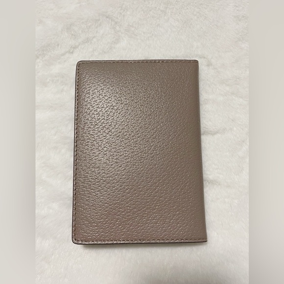 Kate Spade Grove Street Imogene Passport Holder - Picture 5 of 8